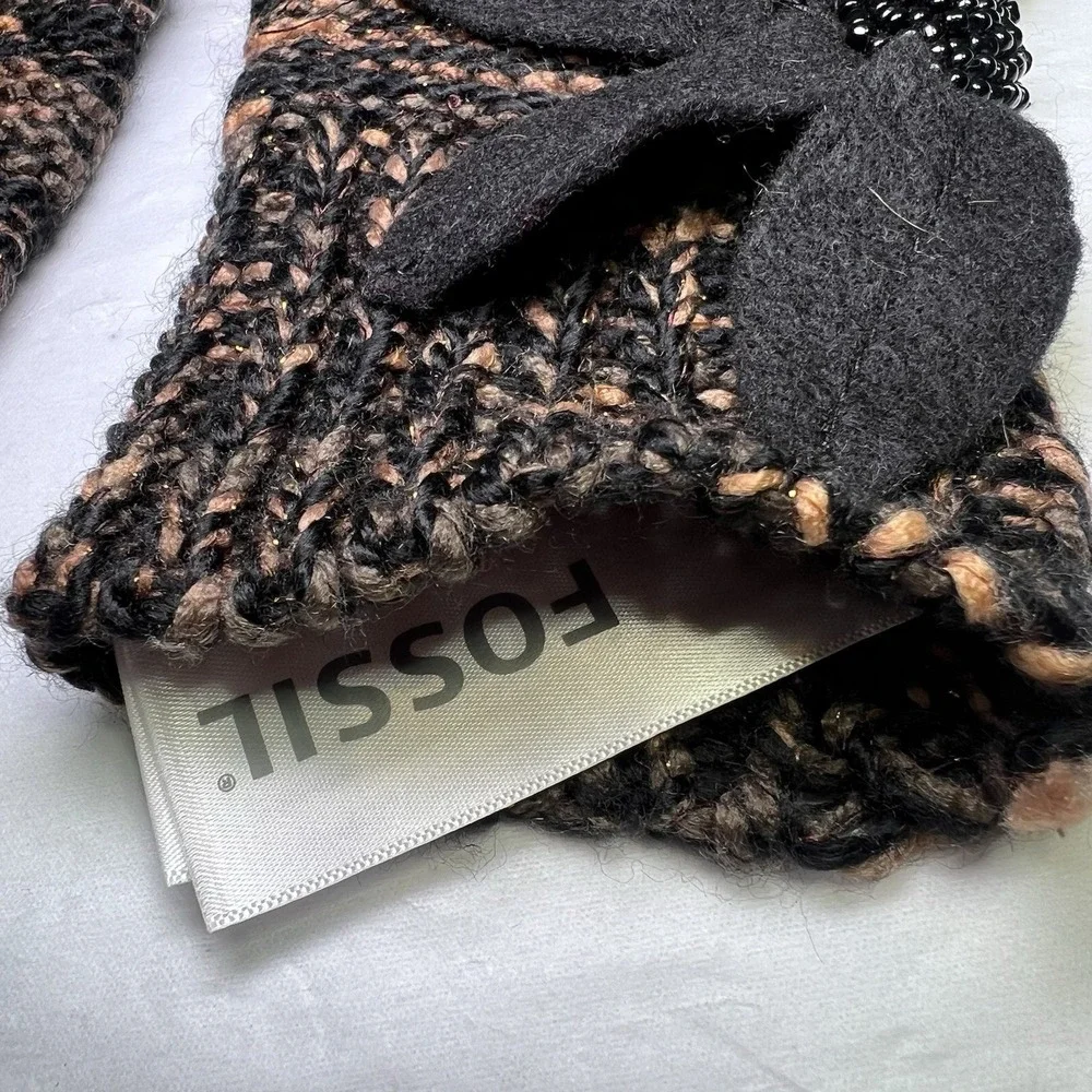 Fossil Women's Brown & Black Gloves Knit Stretch Winter Mittens Flower Bead Work